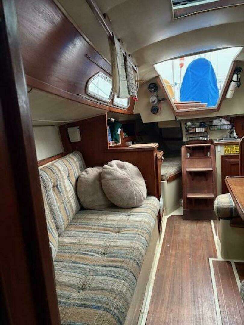 1980 Ericson 30 + - Image 14