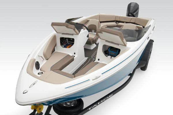 2026 Tahoe 210 S - 18