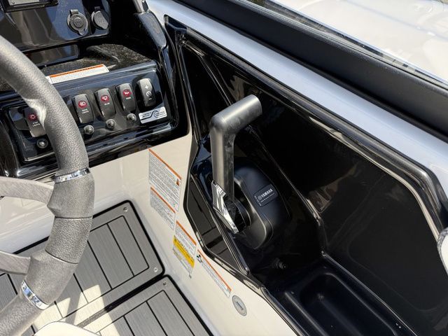 2026 Yamaha Boats 195S - 20