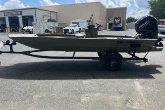 2026 Tracker Grizzly 1860 CC