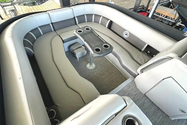 Luxurious seating area on a 2021 Bennington L Bowrider 25 Quad Bench boat.