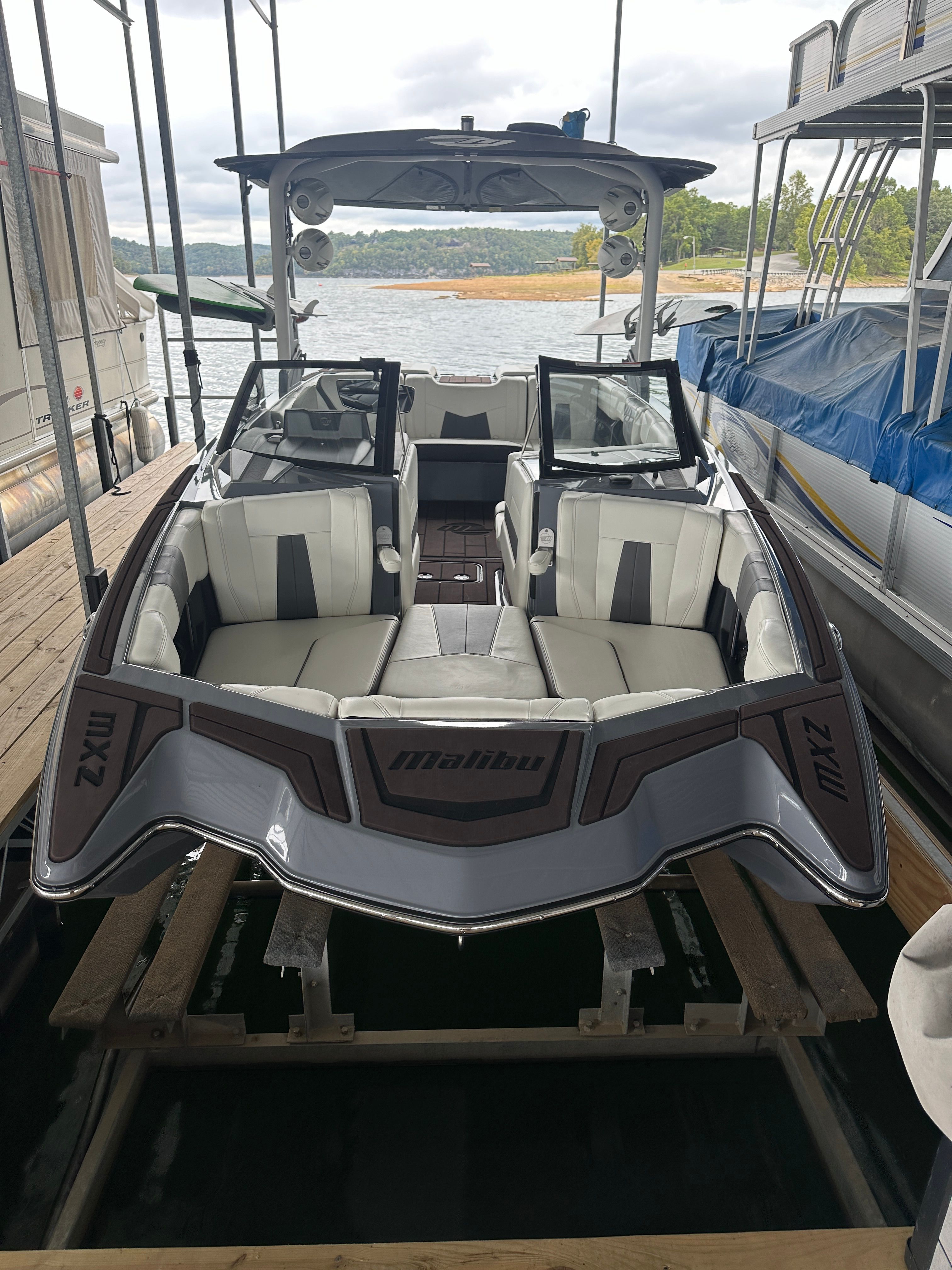 2022 Malibu Wakesetter 23 MXZ - 8