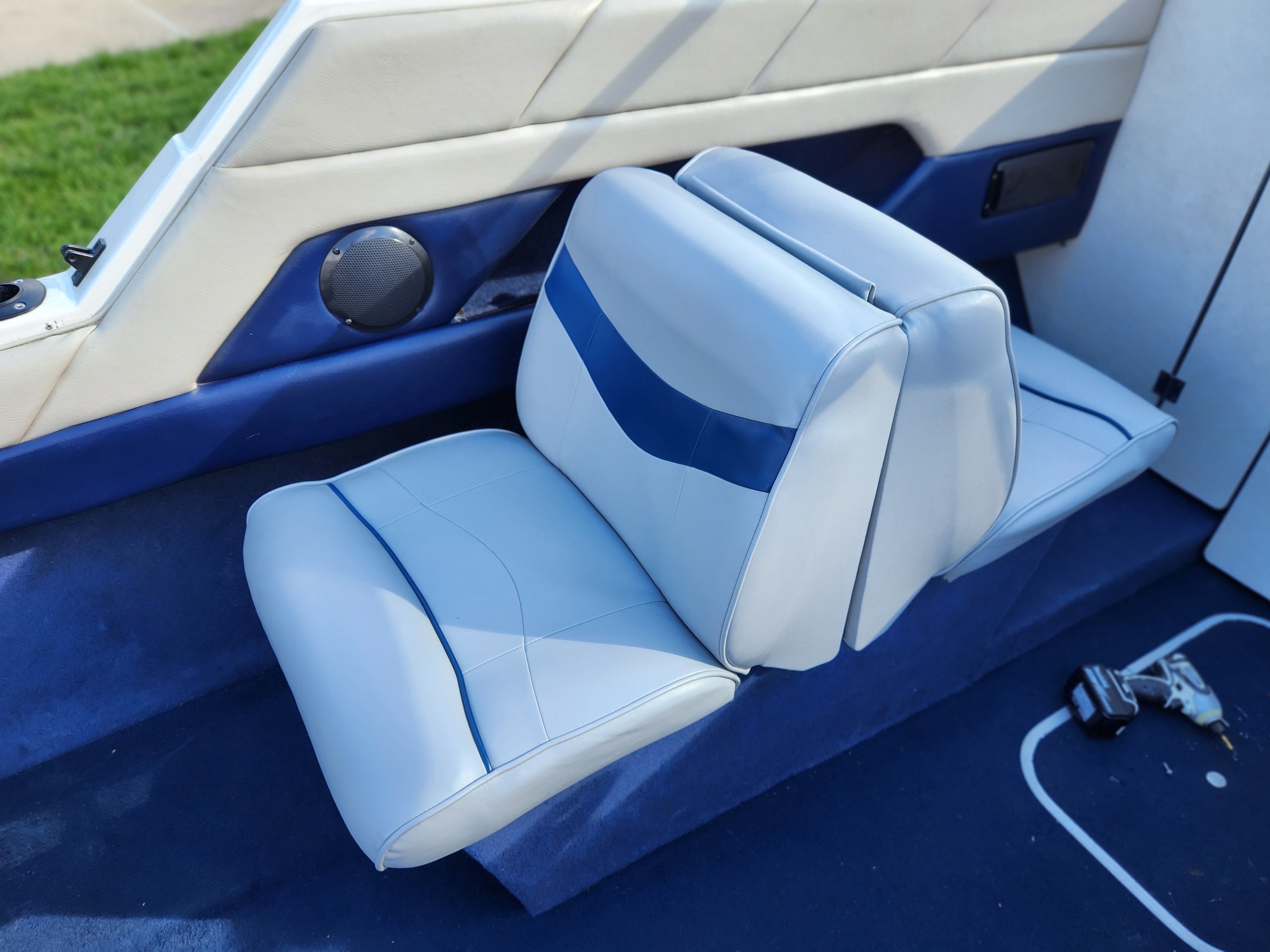 1996 Bayliner 1952 Capri Cuddy - 12