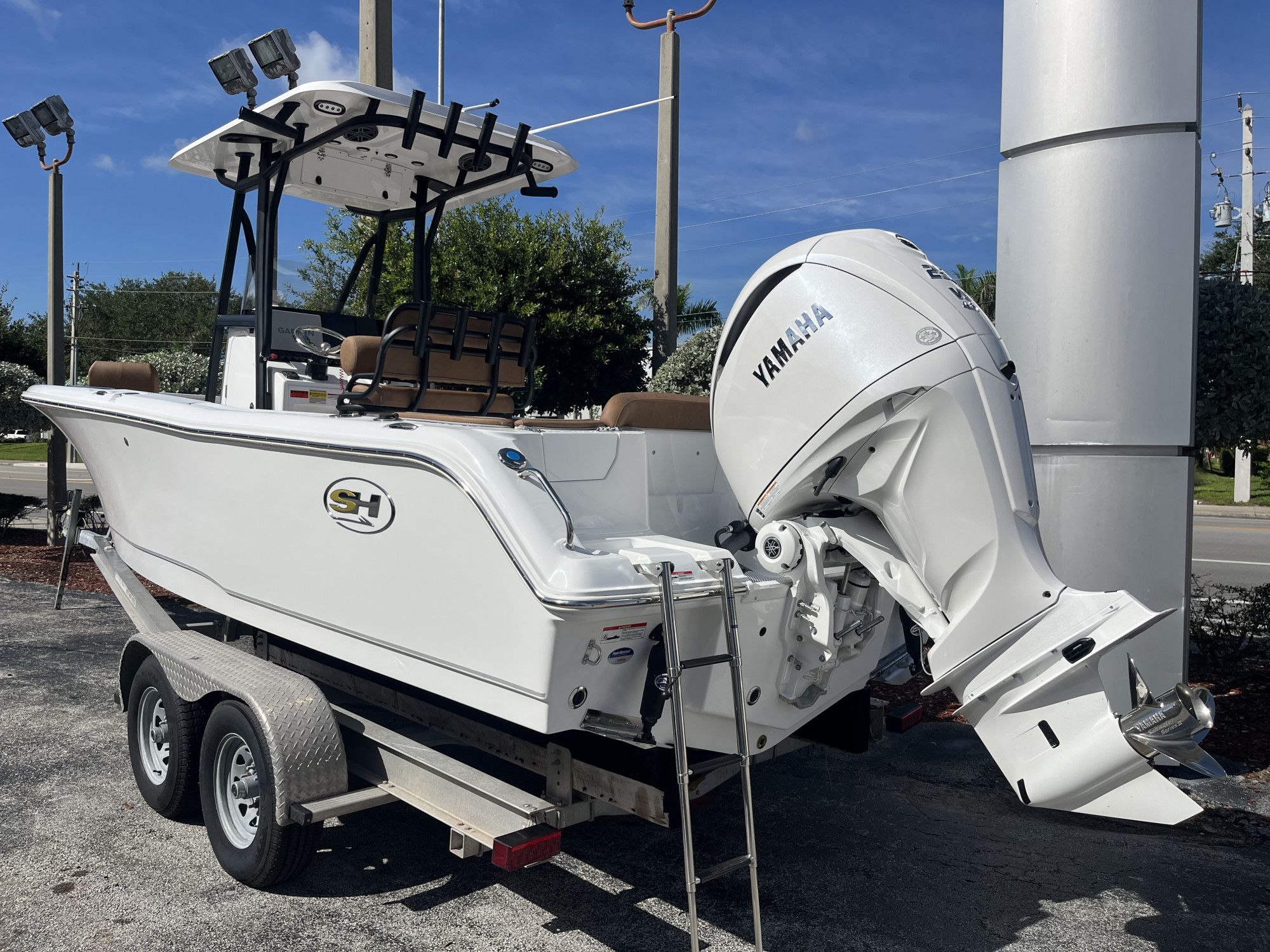 2026 Sea Hunt Ultra 234 - 4
