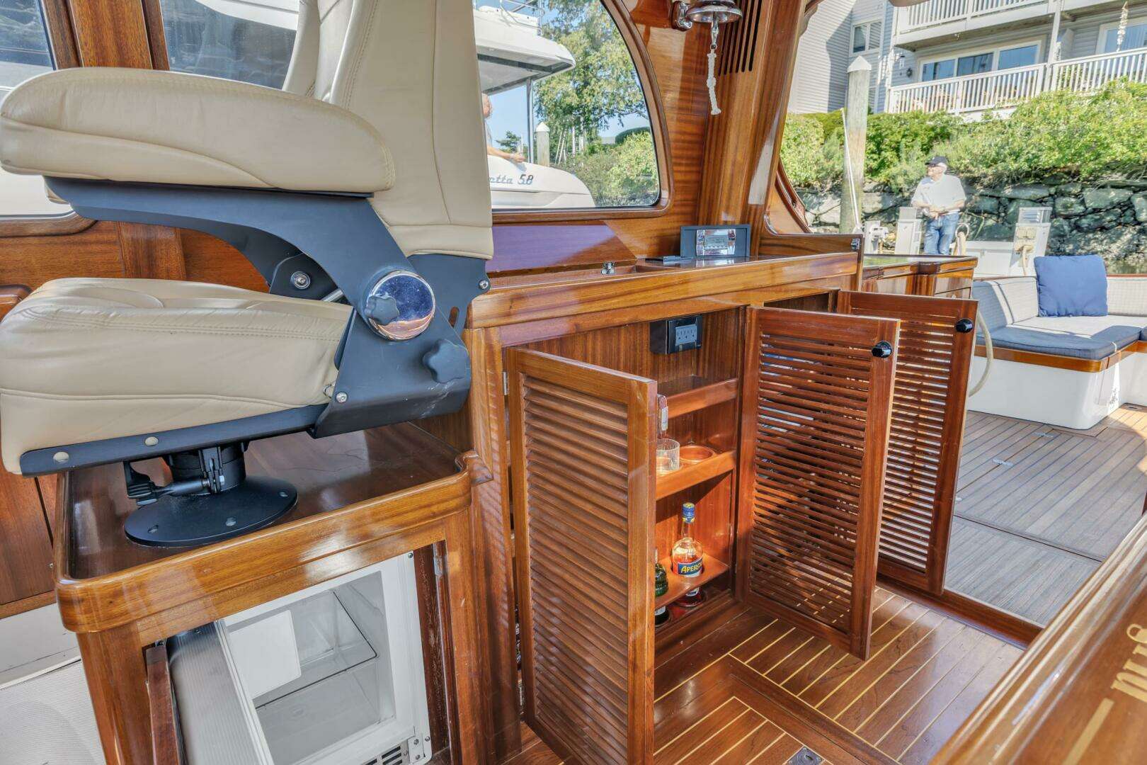 2007 Gorbon 40 - Image 42