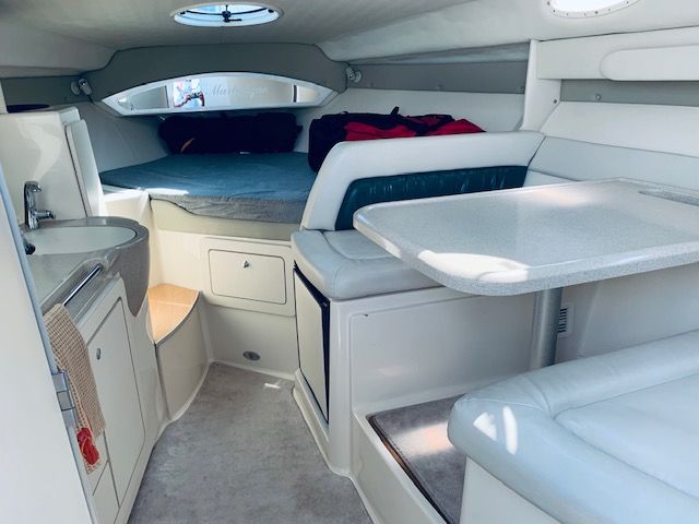 1999 Wellcraft 3000 Martinique - 17
