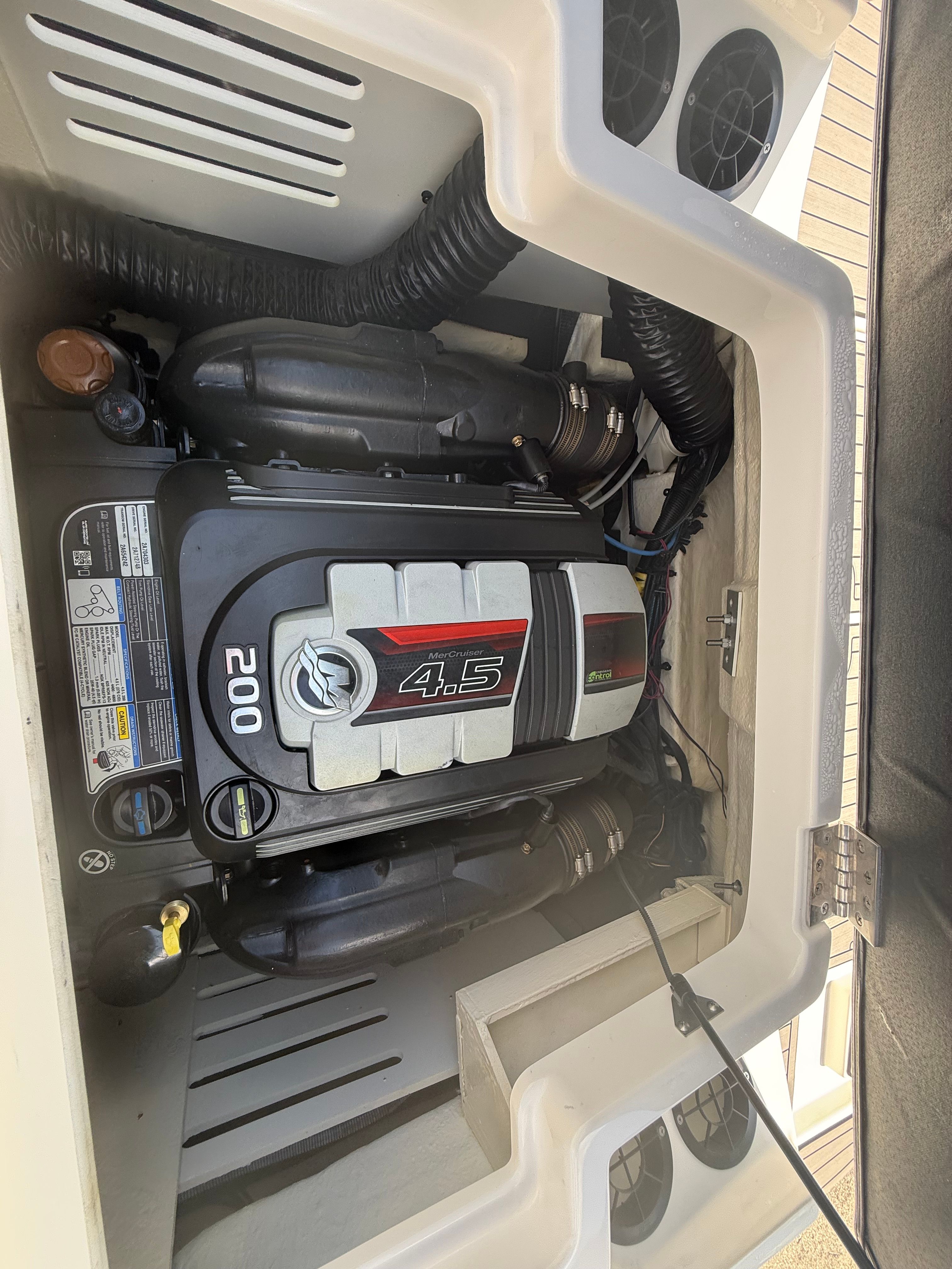2022 Sea Ray 190 Sport - 12