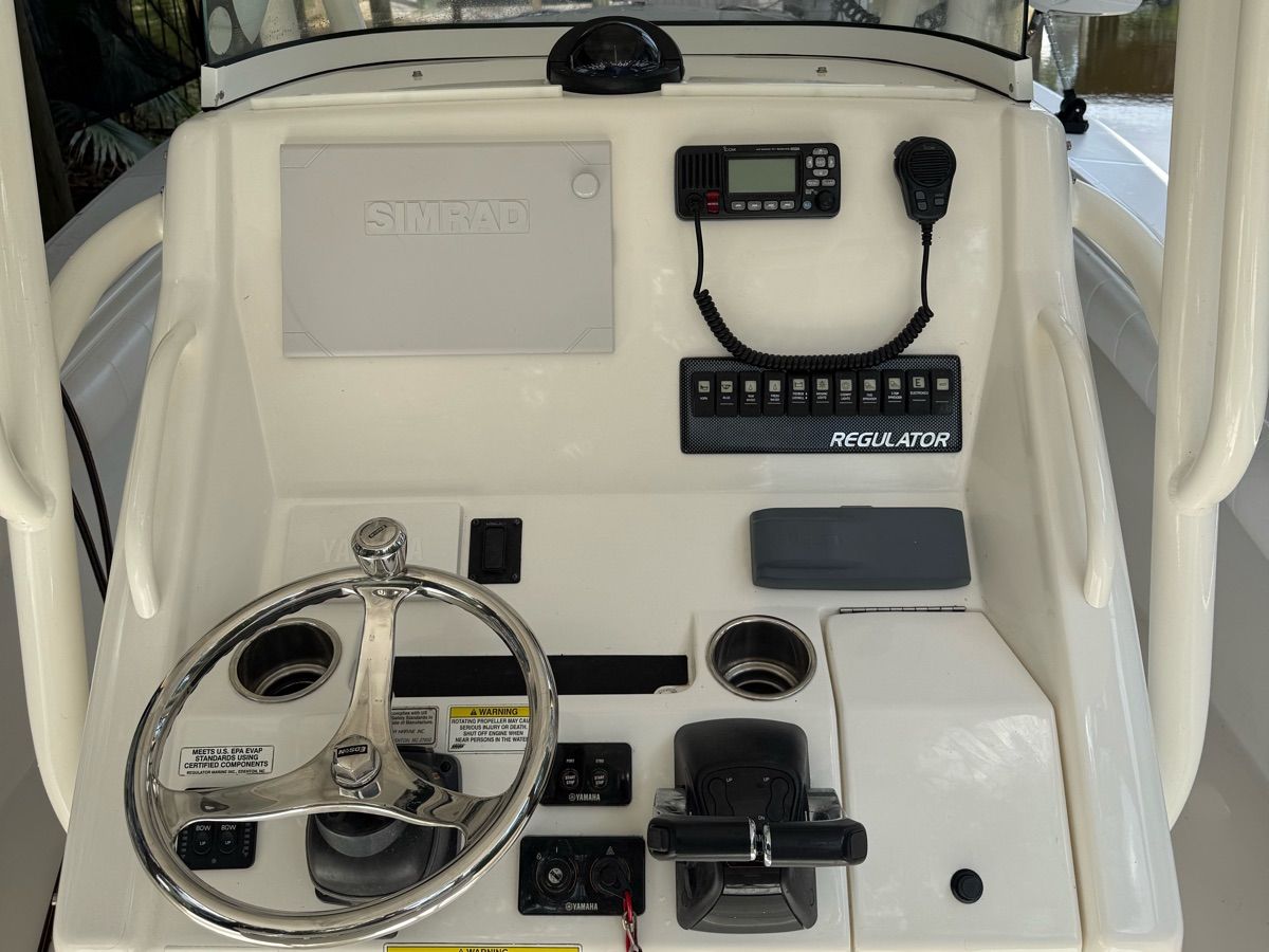 2015 Regulator 25 - 8