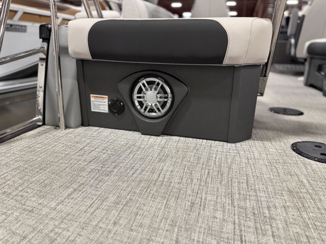 2026 Tahoe 2585 Grand Tahoe LTD Twin Quad Lounger Shift - 44