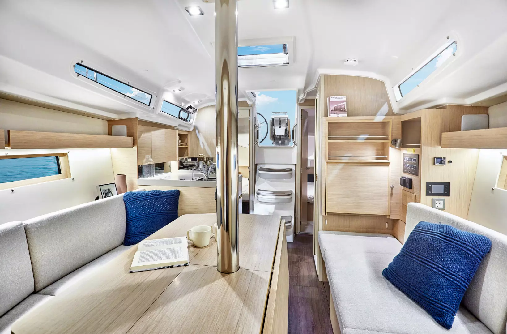 2026 Beneteau Oceanis 34.1 - Image 5