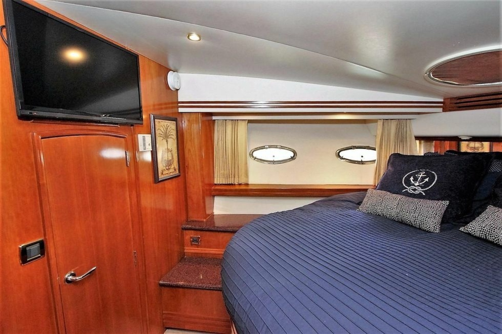 2001 Carver 570 Voyager Pilothouse - Image 40