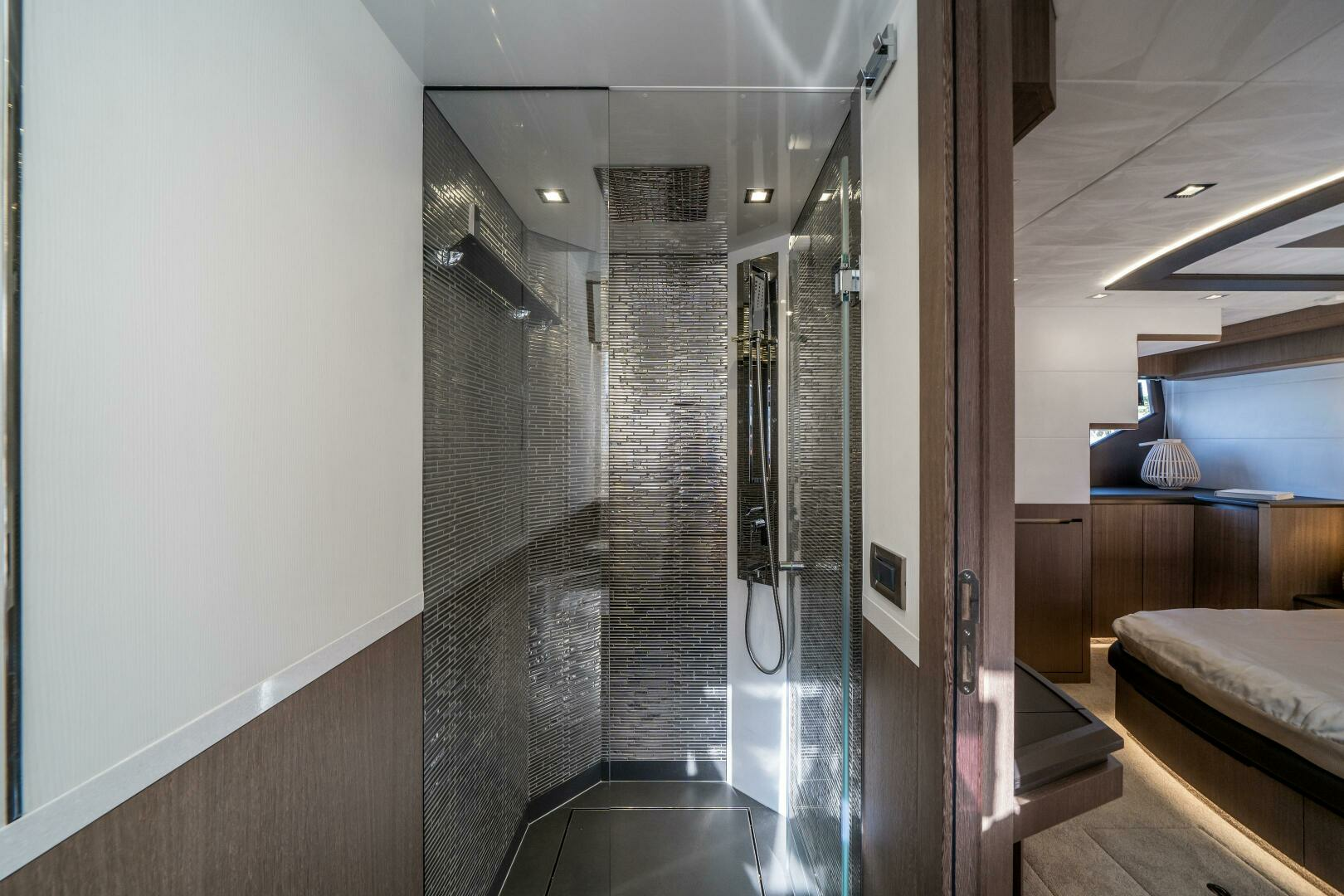 2019 Galeon 640 FLY - Image 9