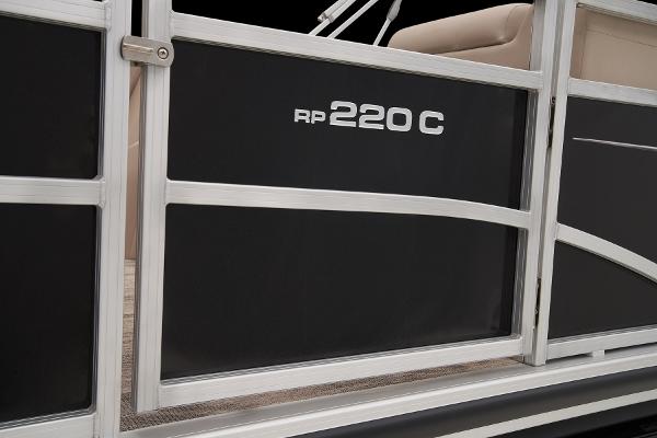2025 Ranger Reata 220C - 10