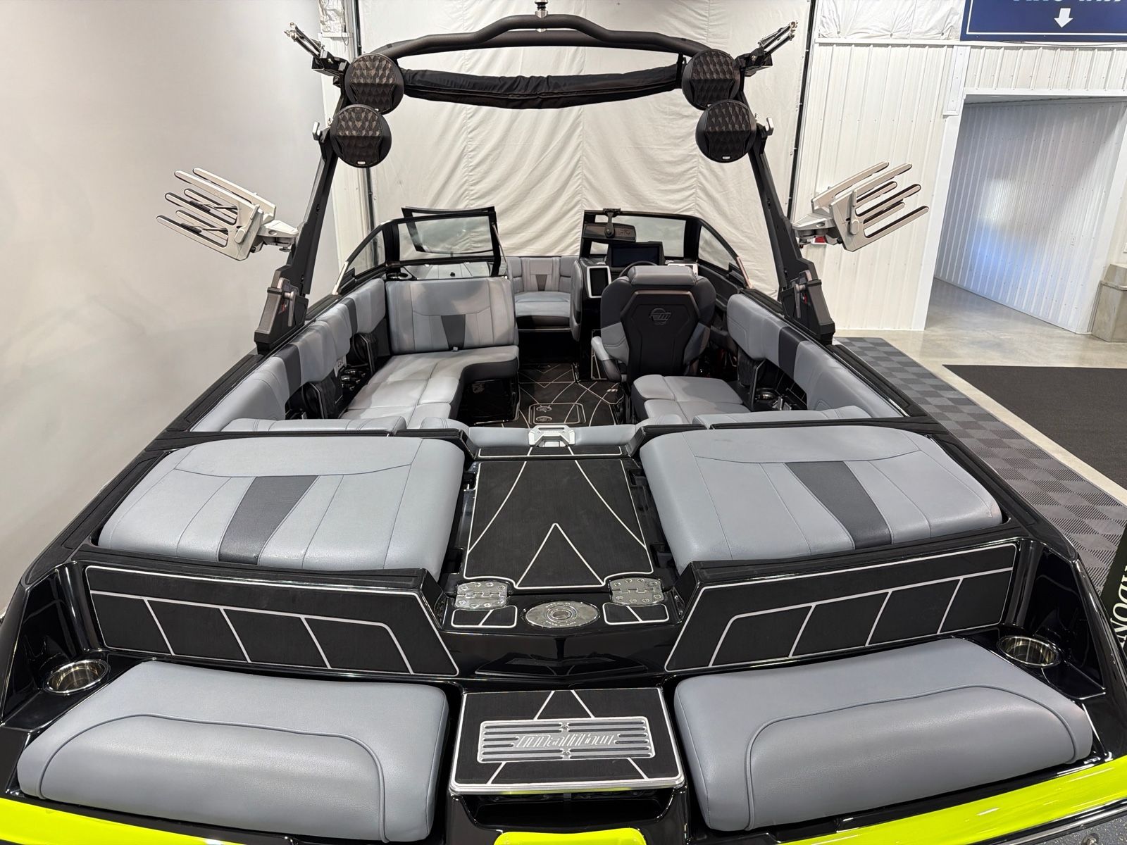 2023 Malibu Wakesetter 23 LSV - 6
