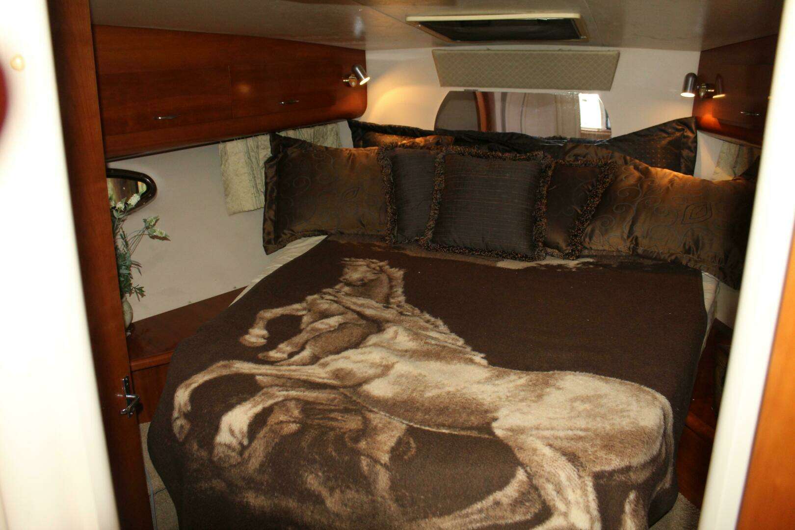 2004 Carver 360 Mariner - Image 16