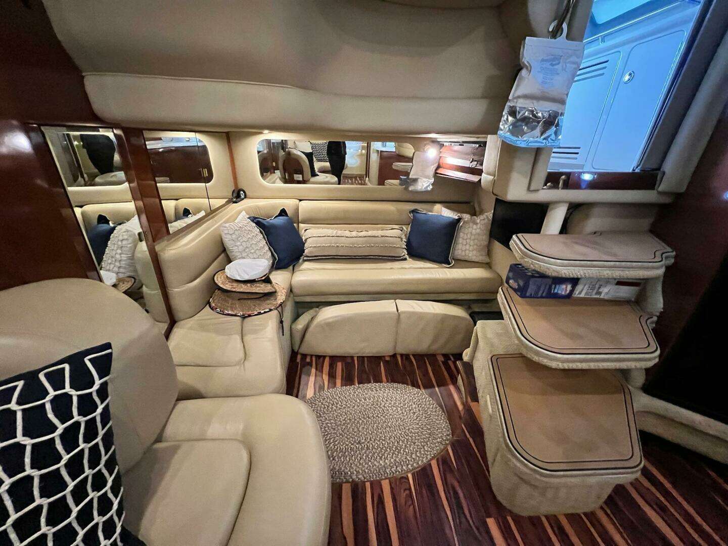 2002 Sea Ray 380 Sundancer - Image 16