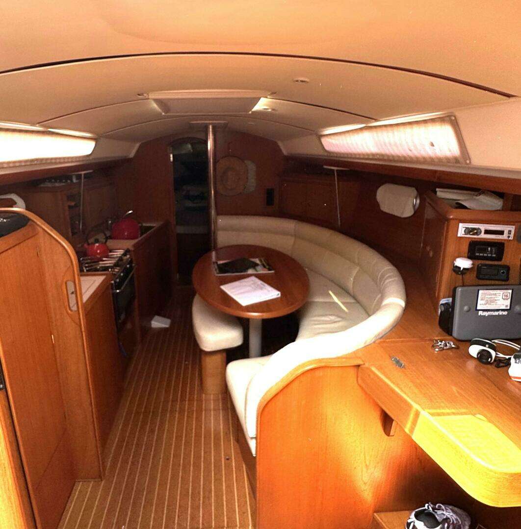 2002 Jeanneau 34.2 - Image 10