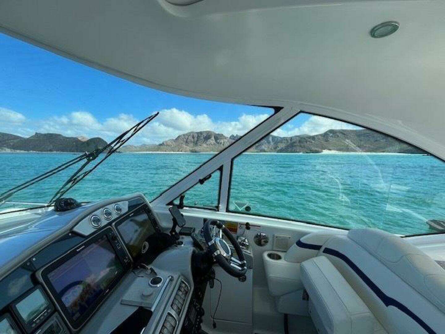 2007 Formula 45 Yacht - Image 8