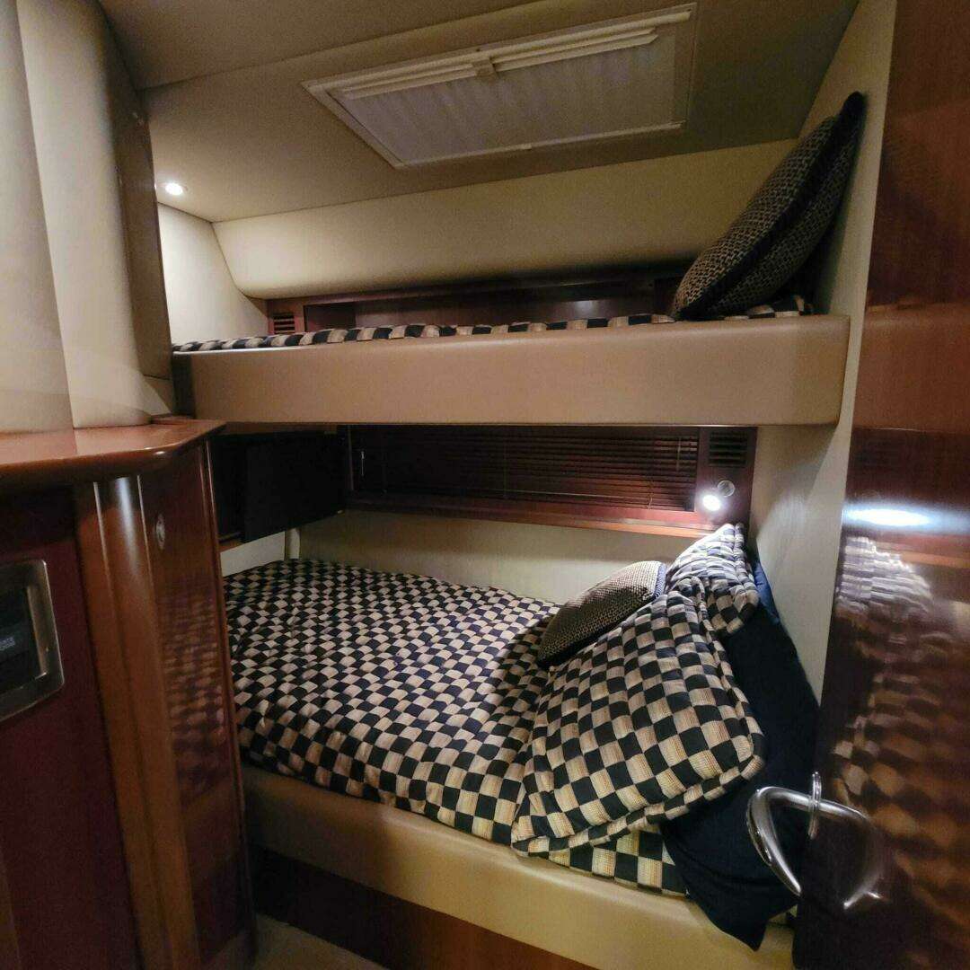2005 Sea Ray 500 Sundancer - Image 69