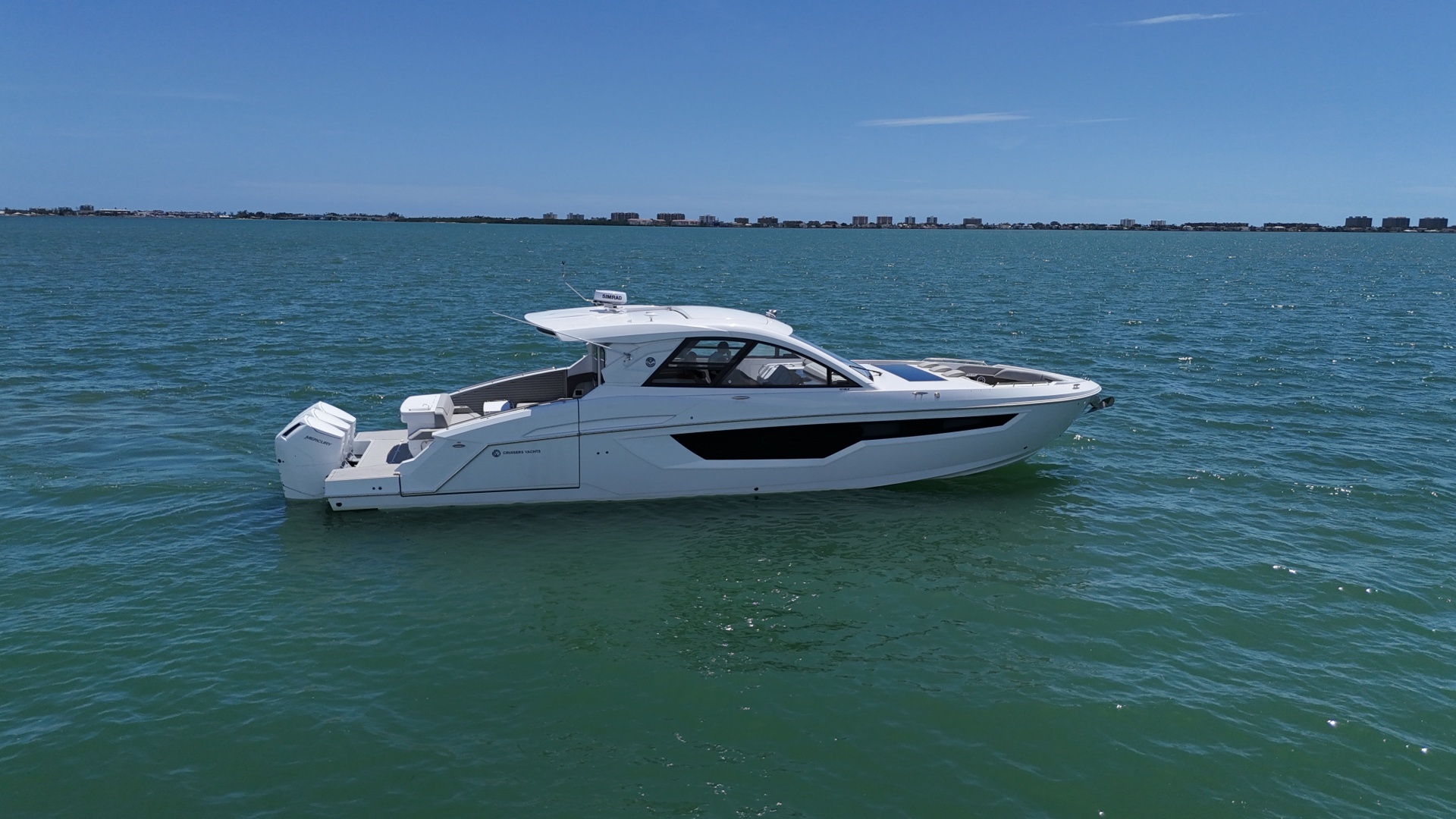 2026 Cruisers Yachts 50GLS OB - Image 17