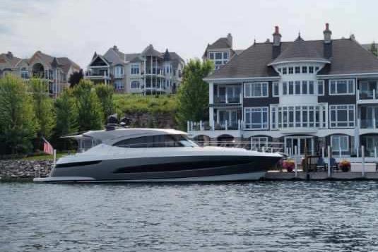 2023 Riviera 5400 Sport Yacht