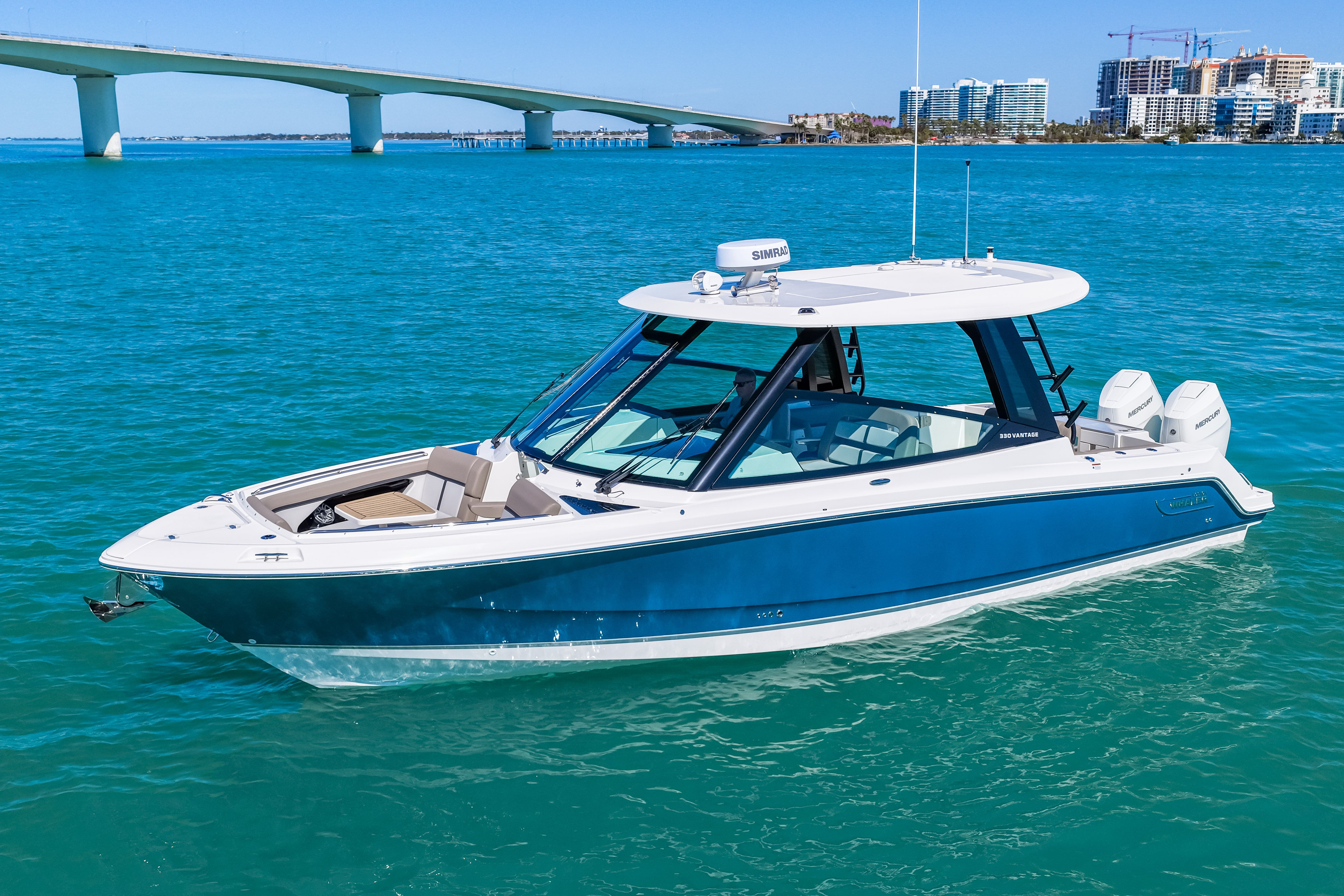 2026 Boston Whaler 330 Vantage - 3