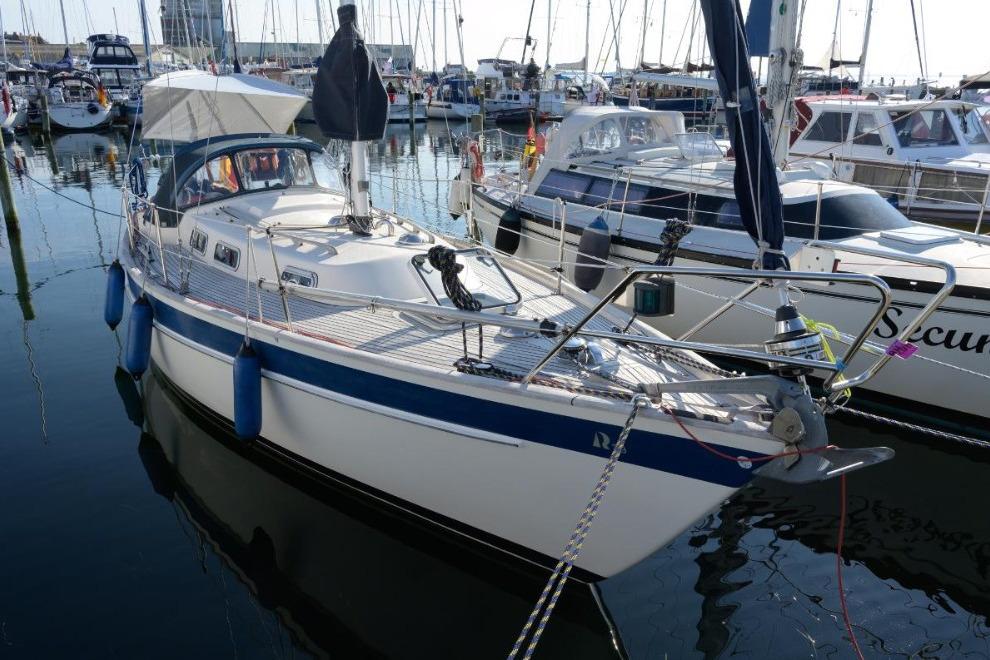 1990 Hallberg-Rassy 29