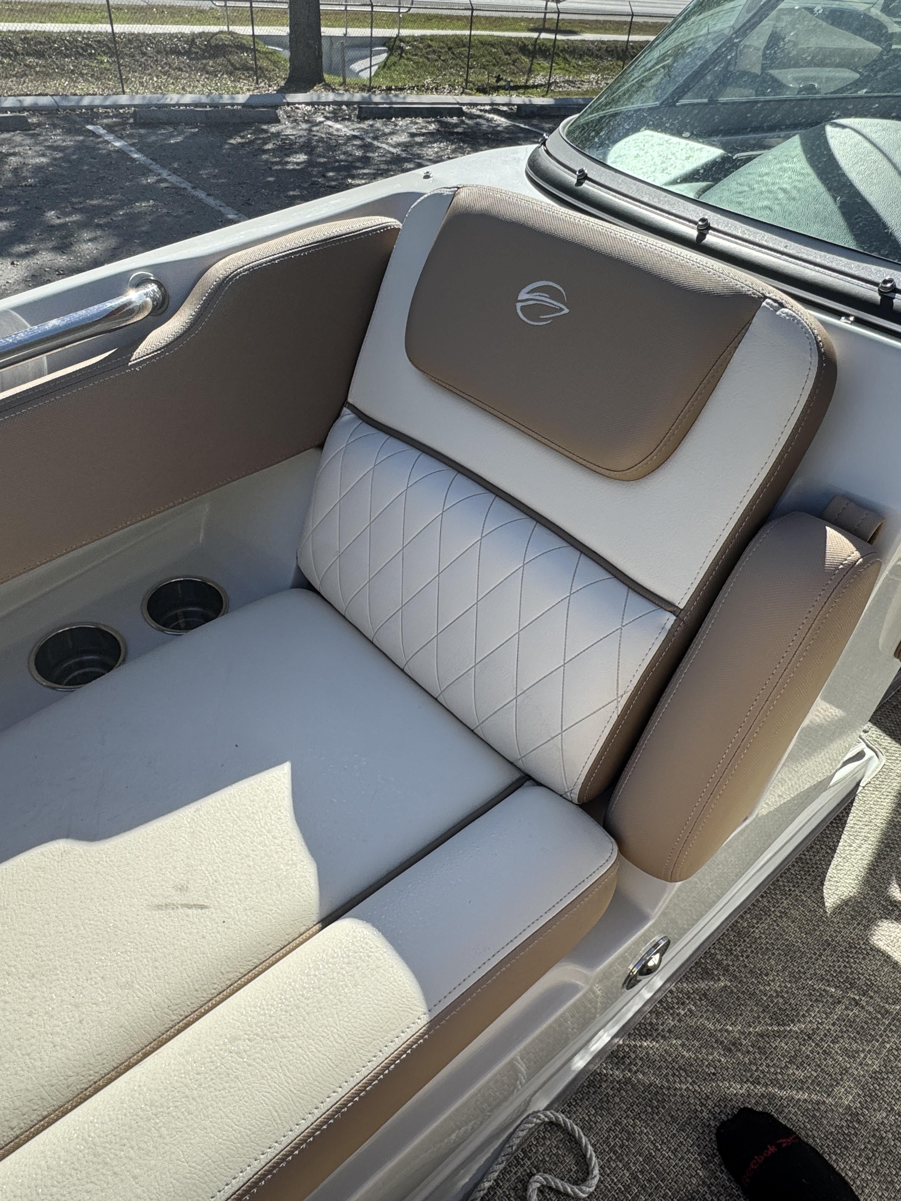 2018 Crownline Eclipse E21 XS - 18