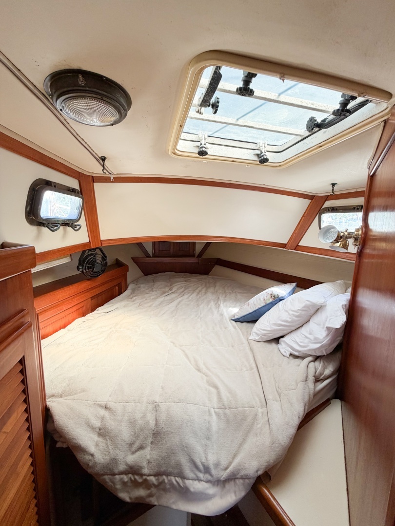 1998 Pacific Seacraft 37 - Image 44