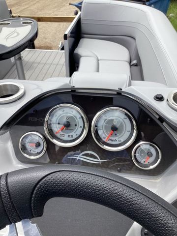 2026 SunCatcher Fusion 324SL - 44