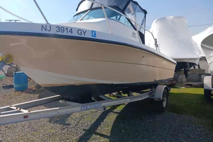 2006 Angler 204 L/E