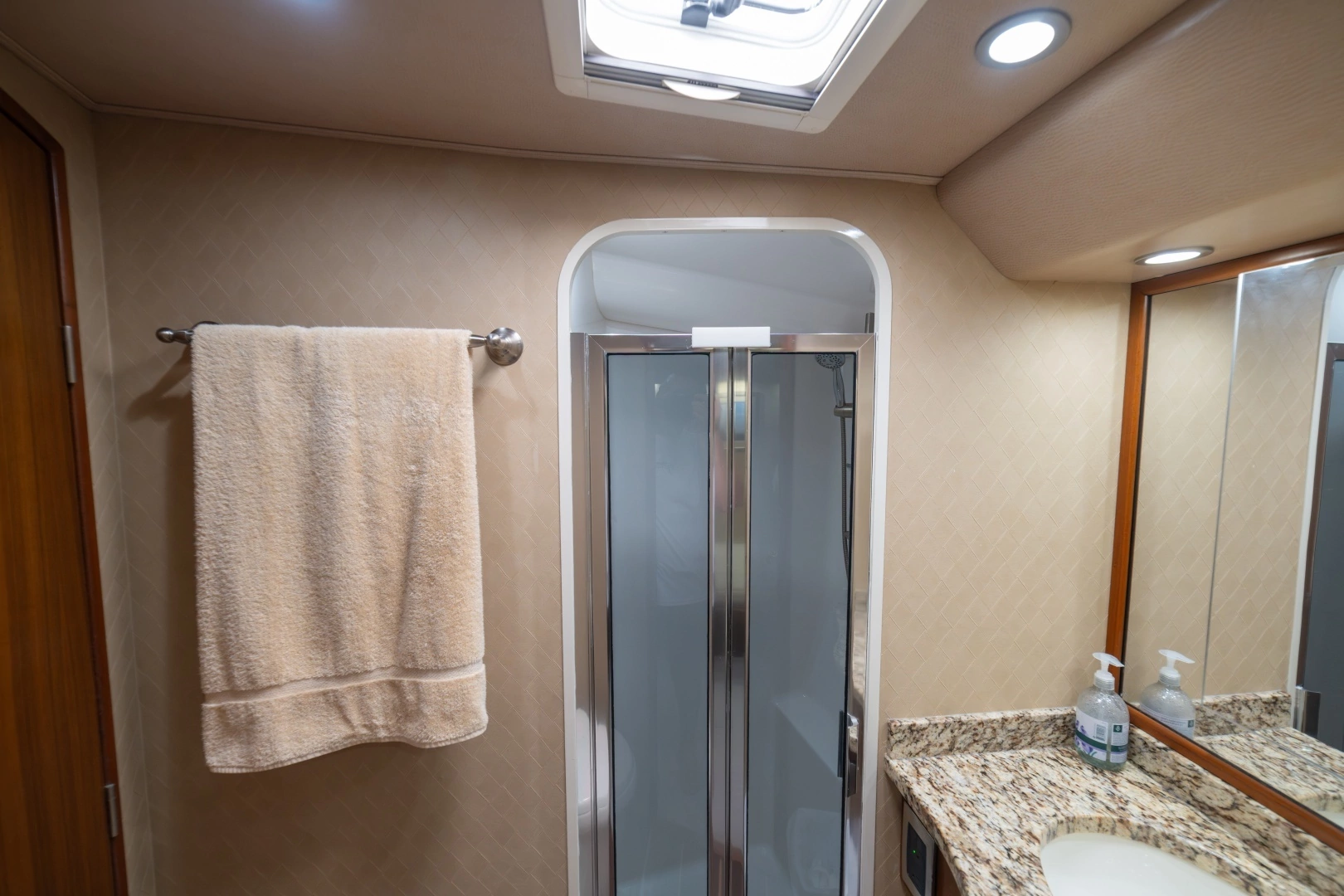2012 Viking 60 Convertible - Image 64