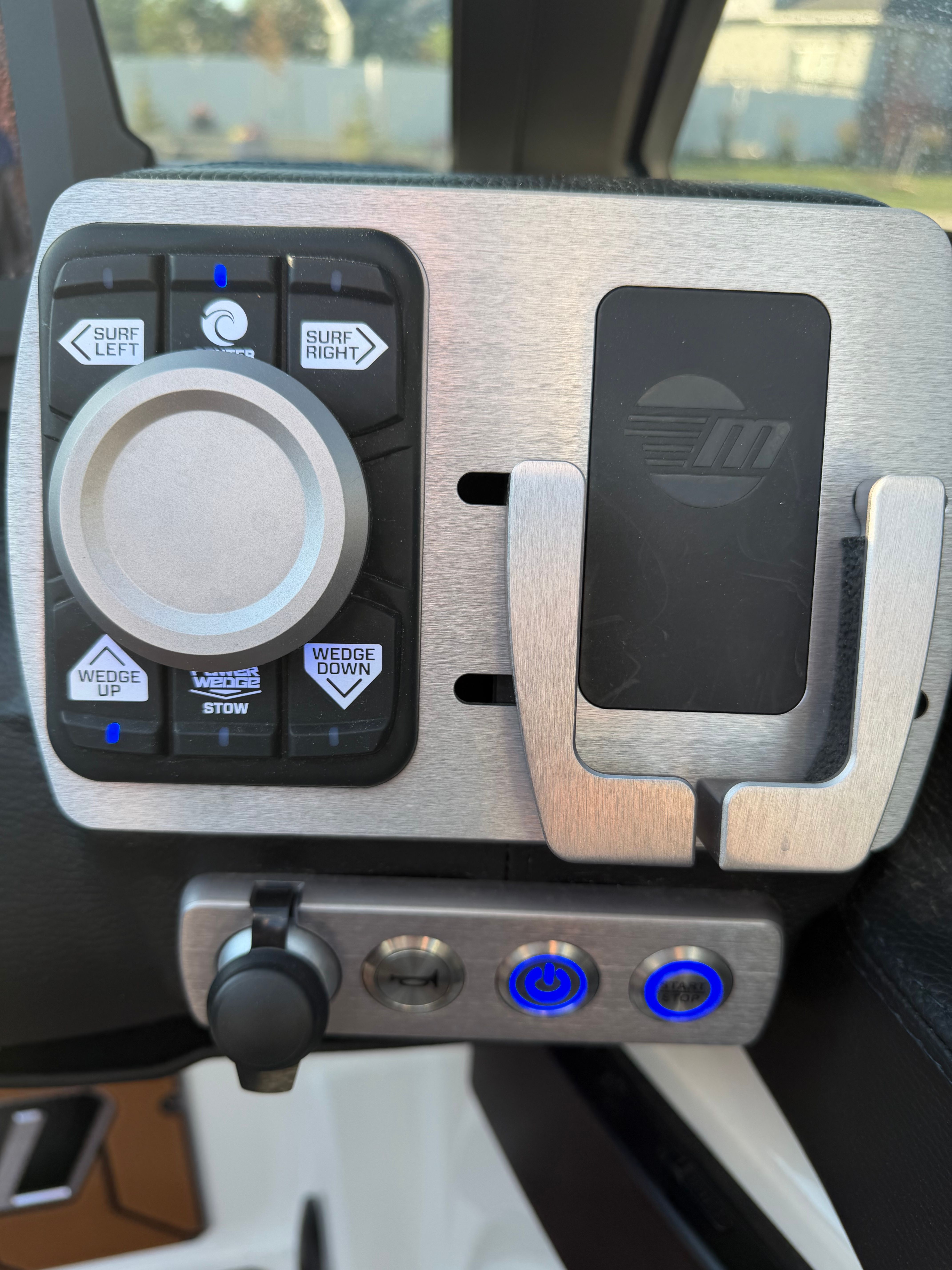 Control panel of the 2021 Malibu Wakesetter 23 LSV with surf and wedge settings.