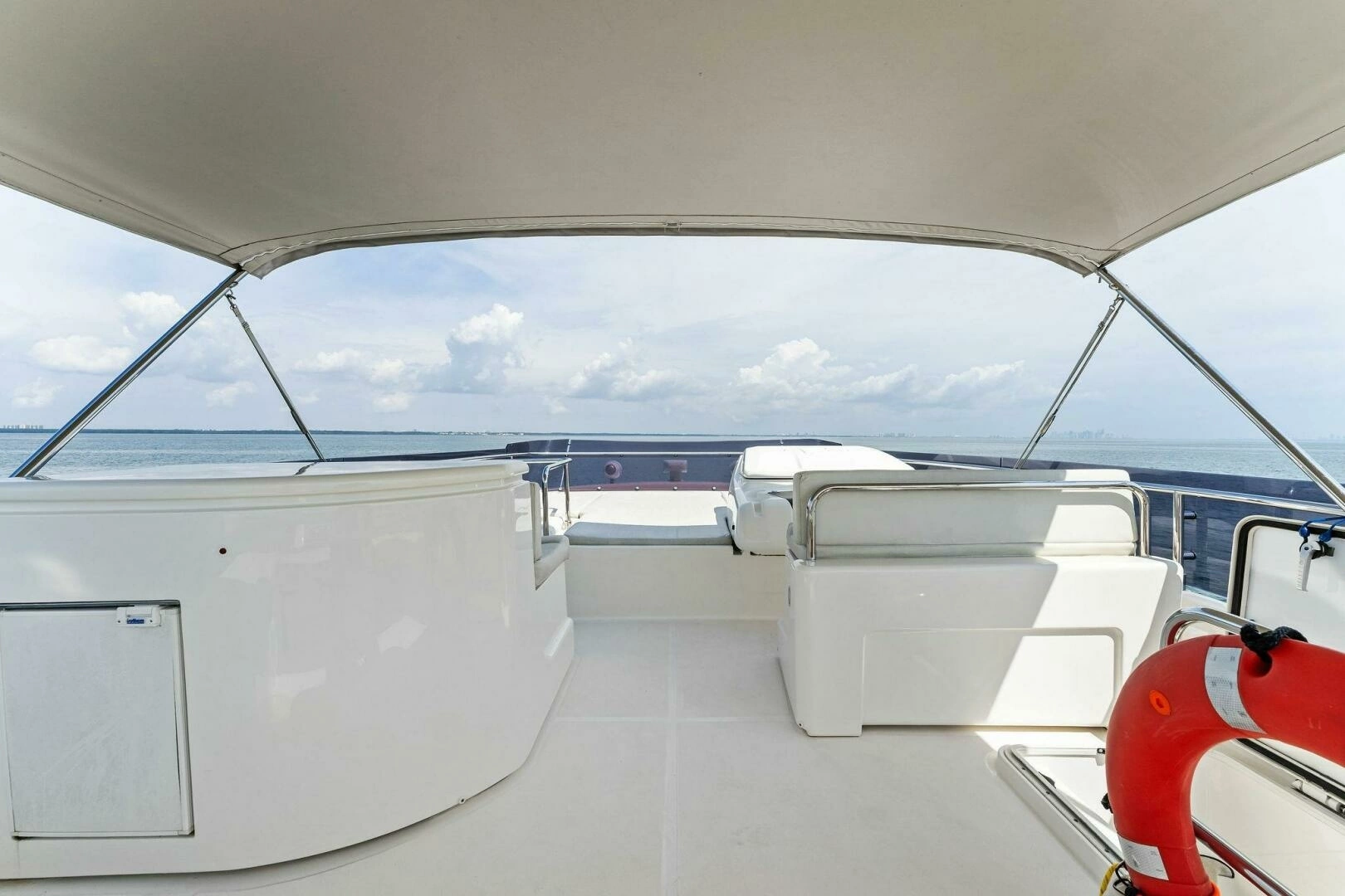 2013 Ferretti Yachts 620 - Image 43