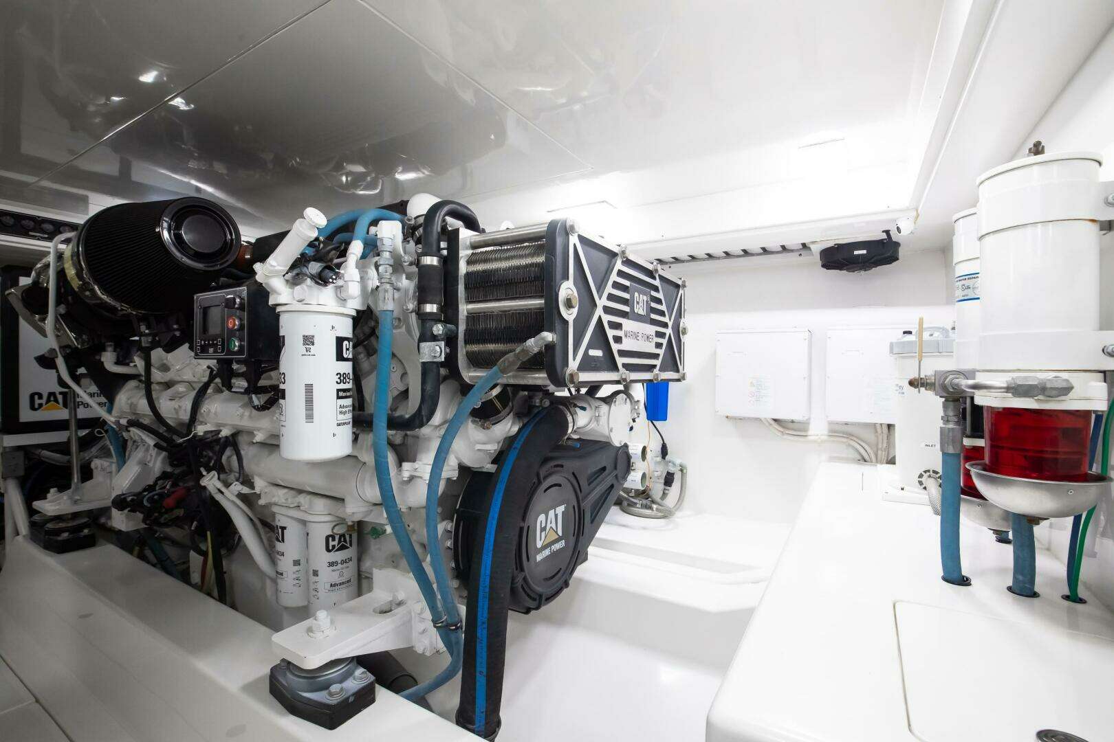 2015 Ocean Yachts 64 Convertible - Image 28
