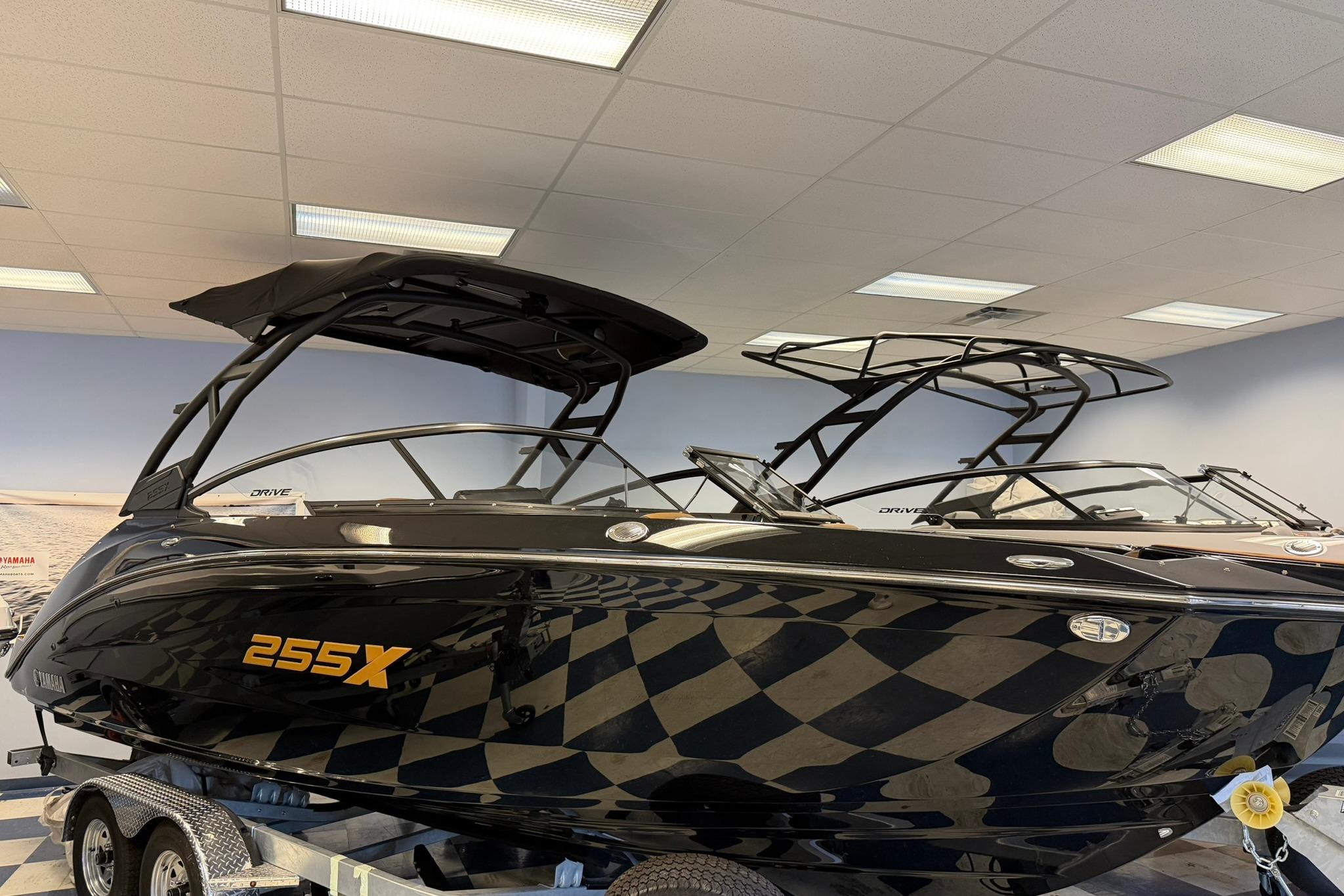 2026 Yamaha Boats 255XD