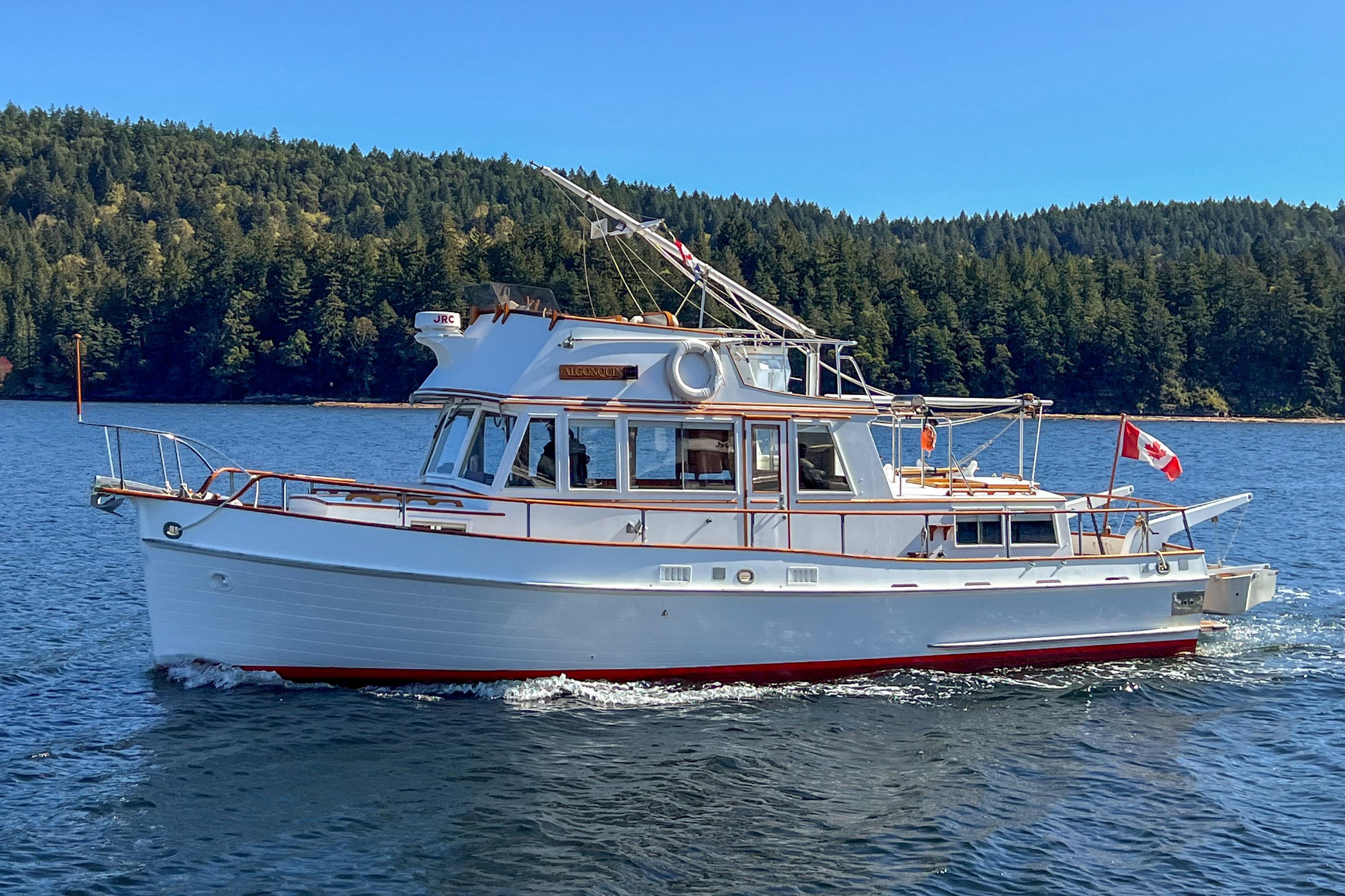 1972 Grand Banks 36 Classic