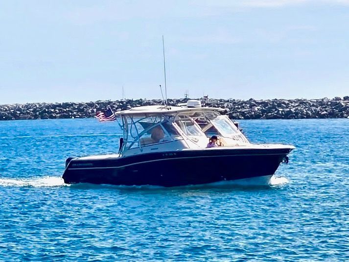 2013 Grady-White Freedom 335