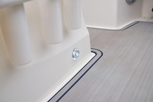 2025 Mako 18 Pro Skiff Patriot Edition - 40