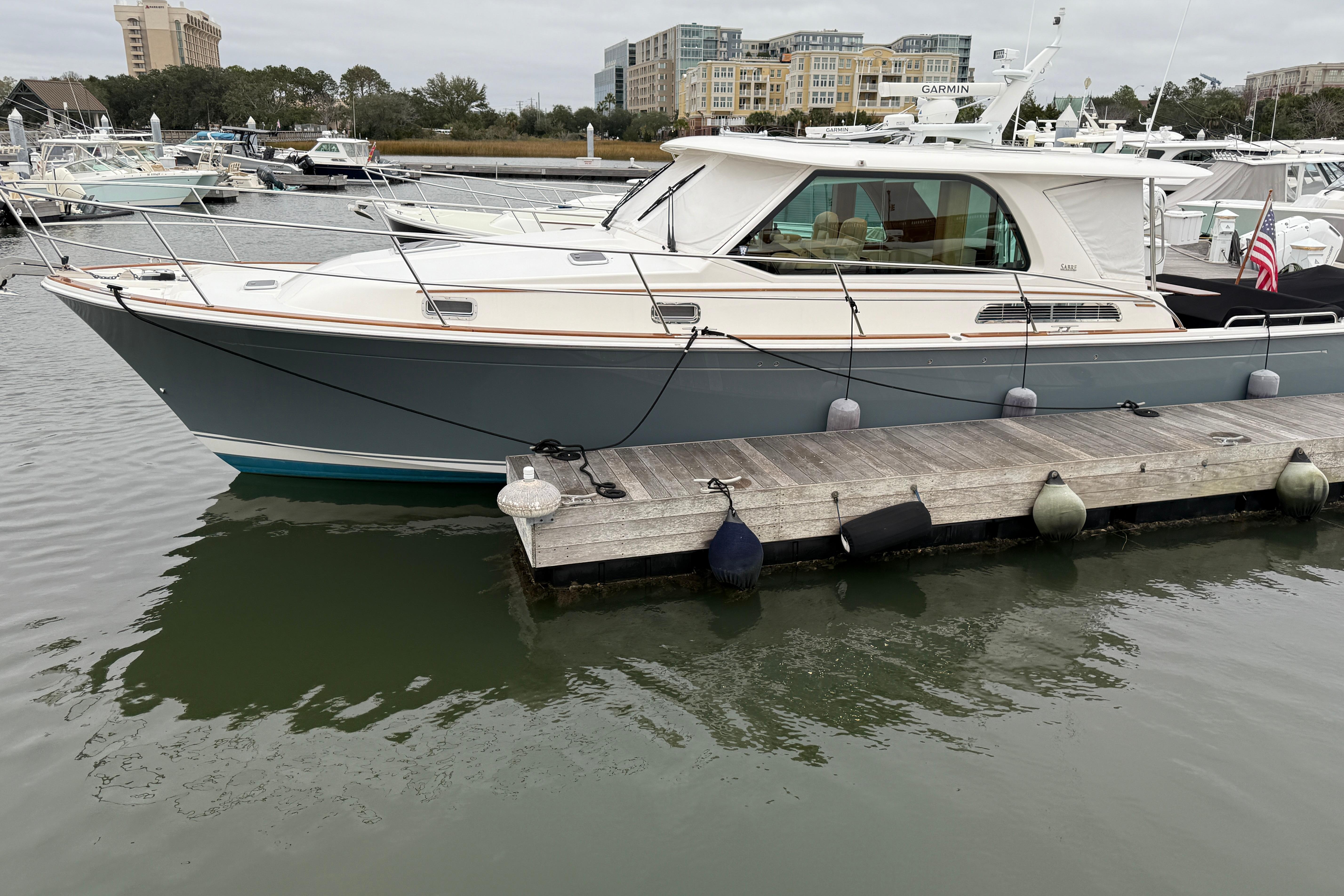 2023 Sabre 43 Salon Express