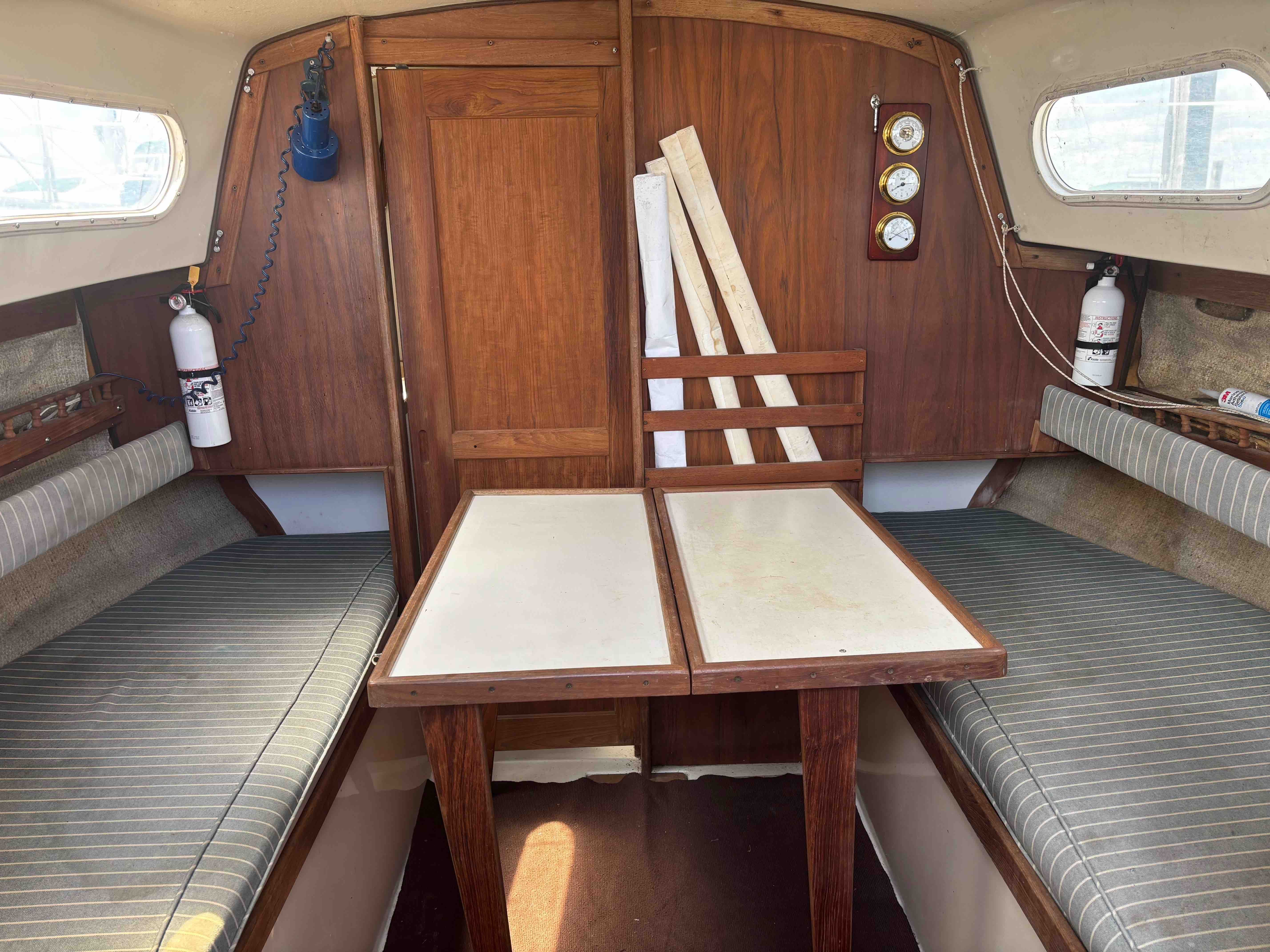 1977 Hunter 27 - 9