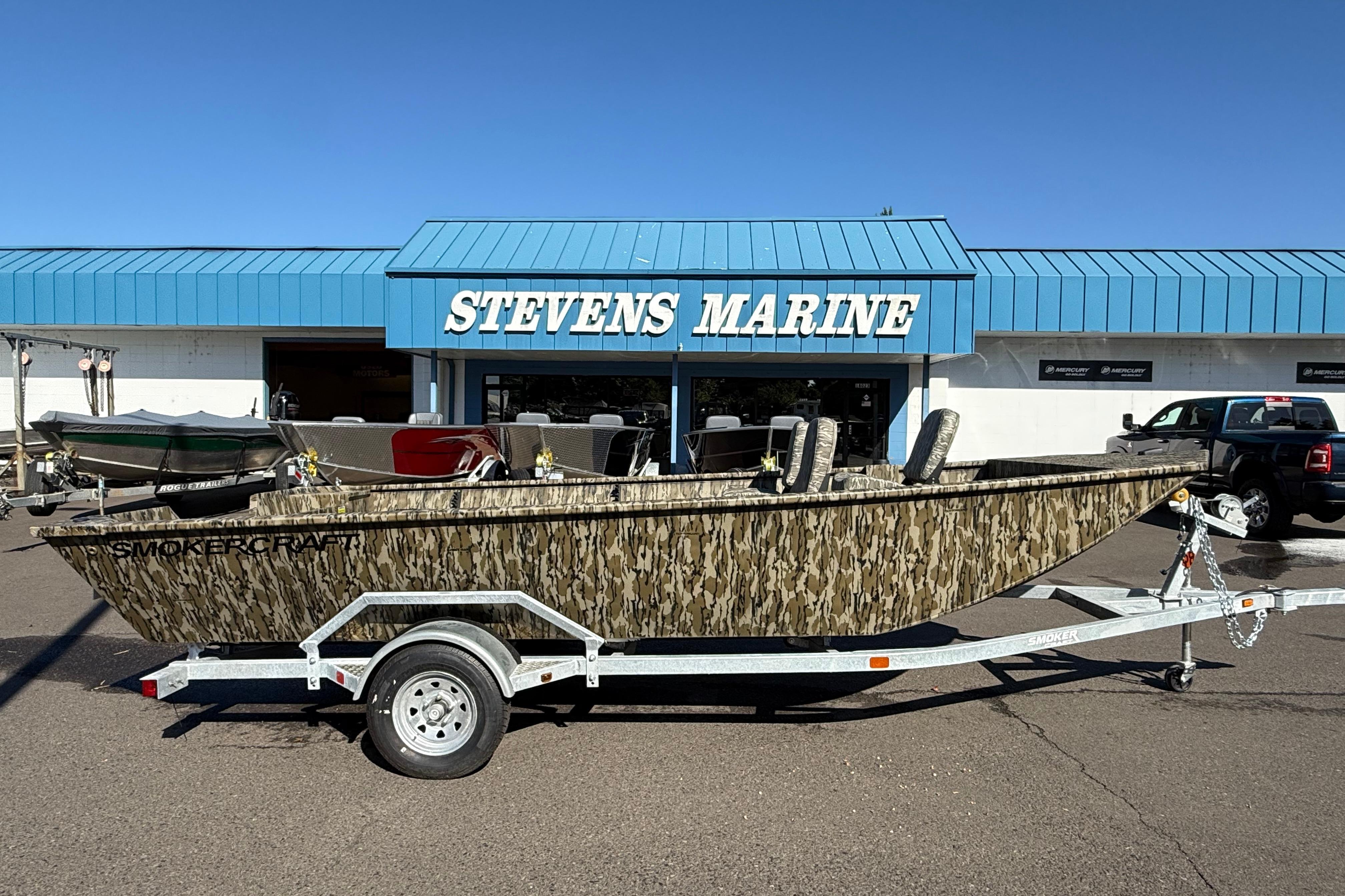 2025 Smoker Craft Sportsman 1866