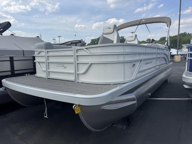 2025 Bennington S L-Bench 22 SL Pontoon