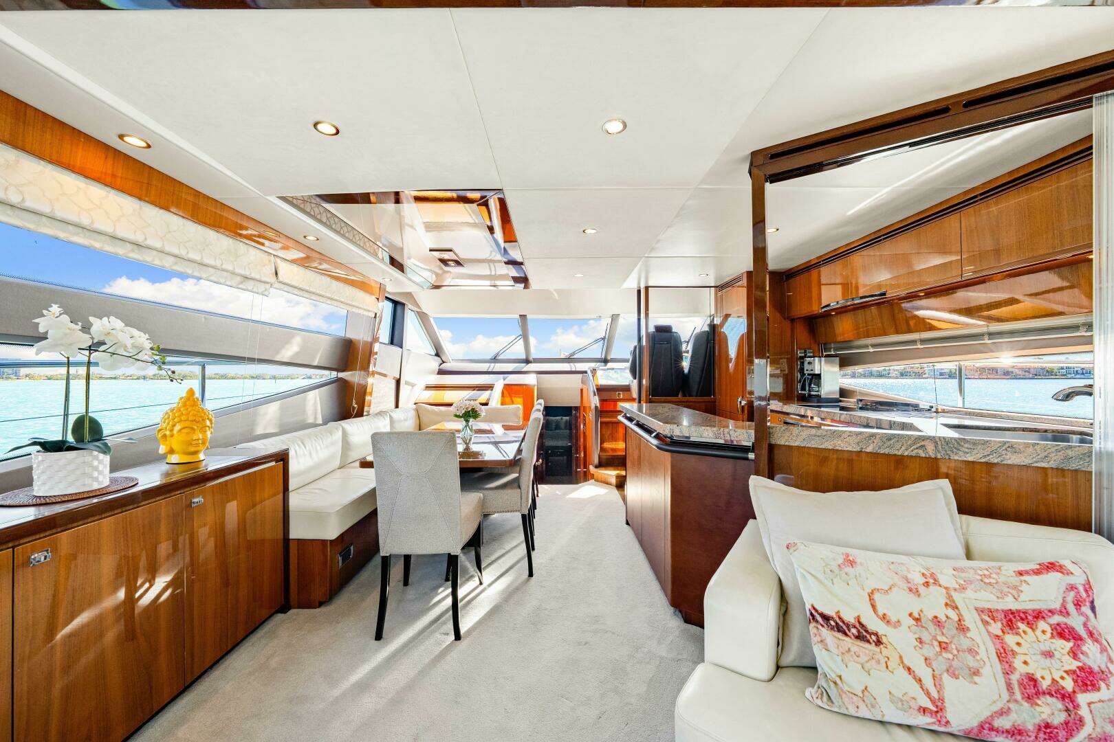 2014 Princess Y72 - Image 122