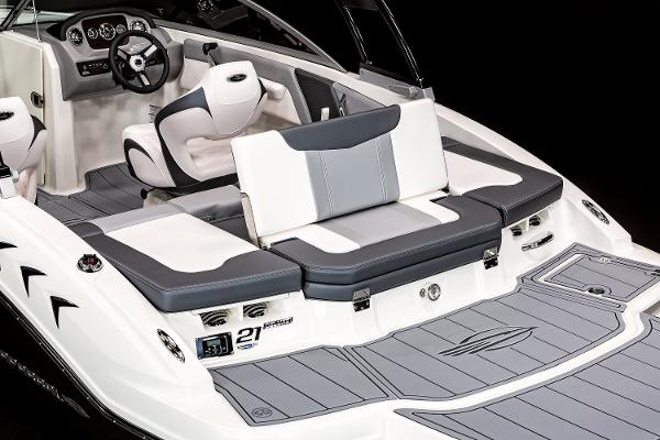 Manufacturer Provided Image: 2025 Chaparral 21 SSi boat interior with sleek seating and modern dashboard design.