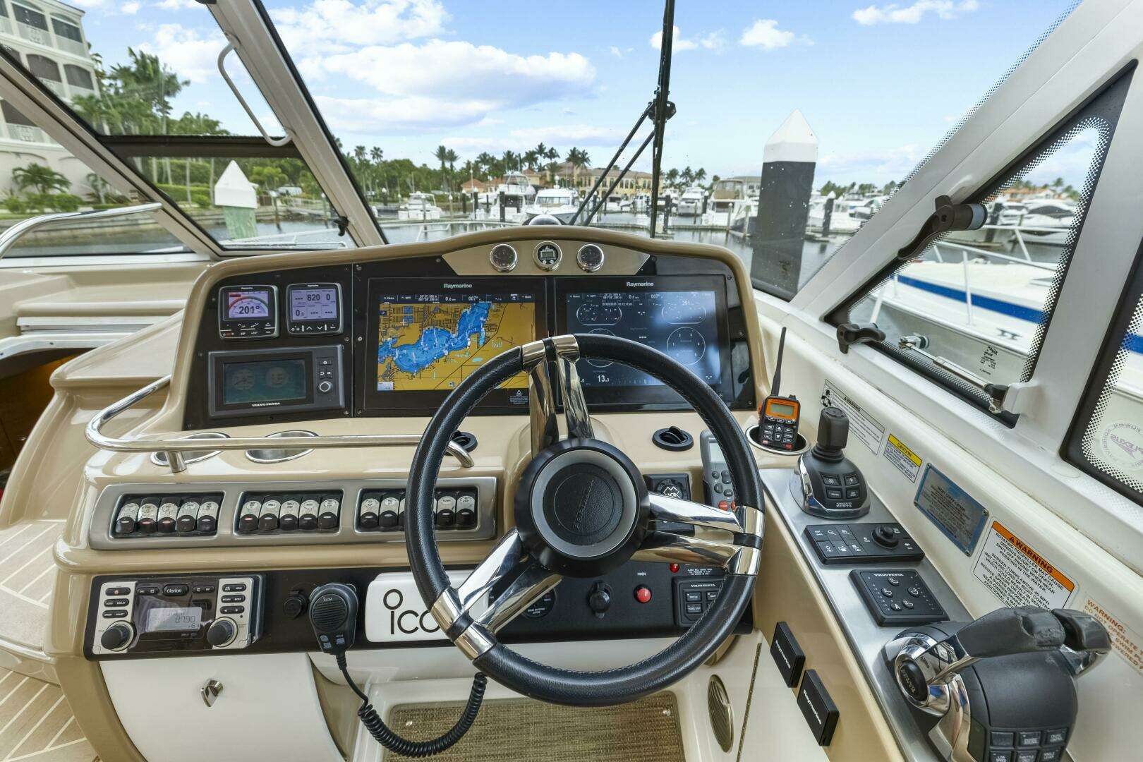 2016 Formula 45 Yacht - Image 8