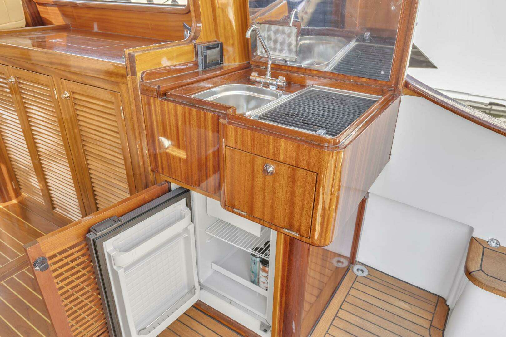 2007 Gorbon 40 - Image 13