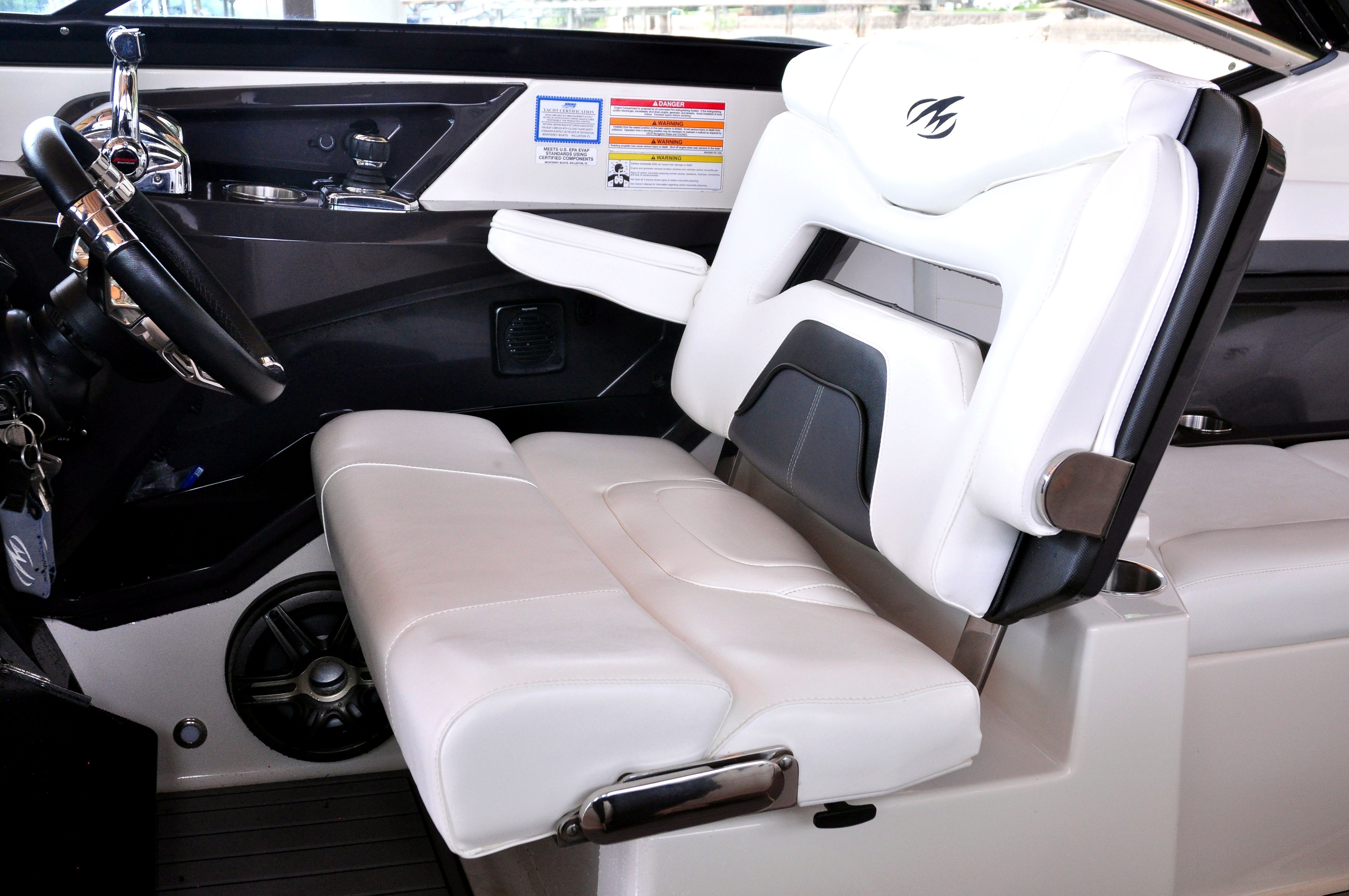 2014 Monterey 328SS Super Sport - 89