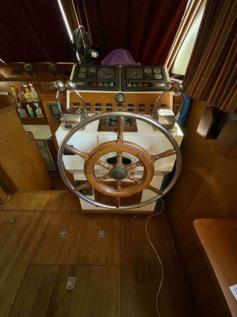 1987 President 41 Double Cabin Motor Yacht - Image 32