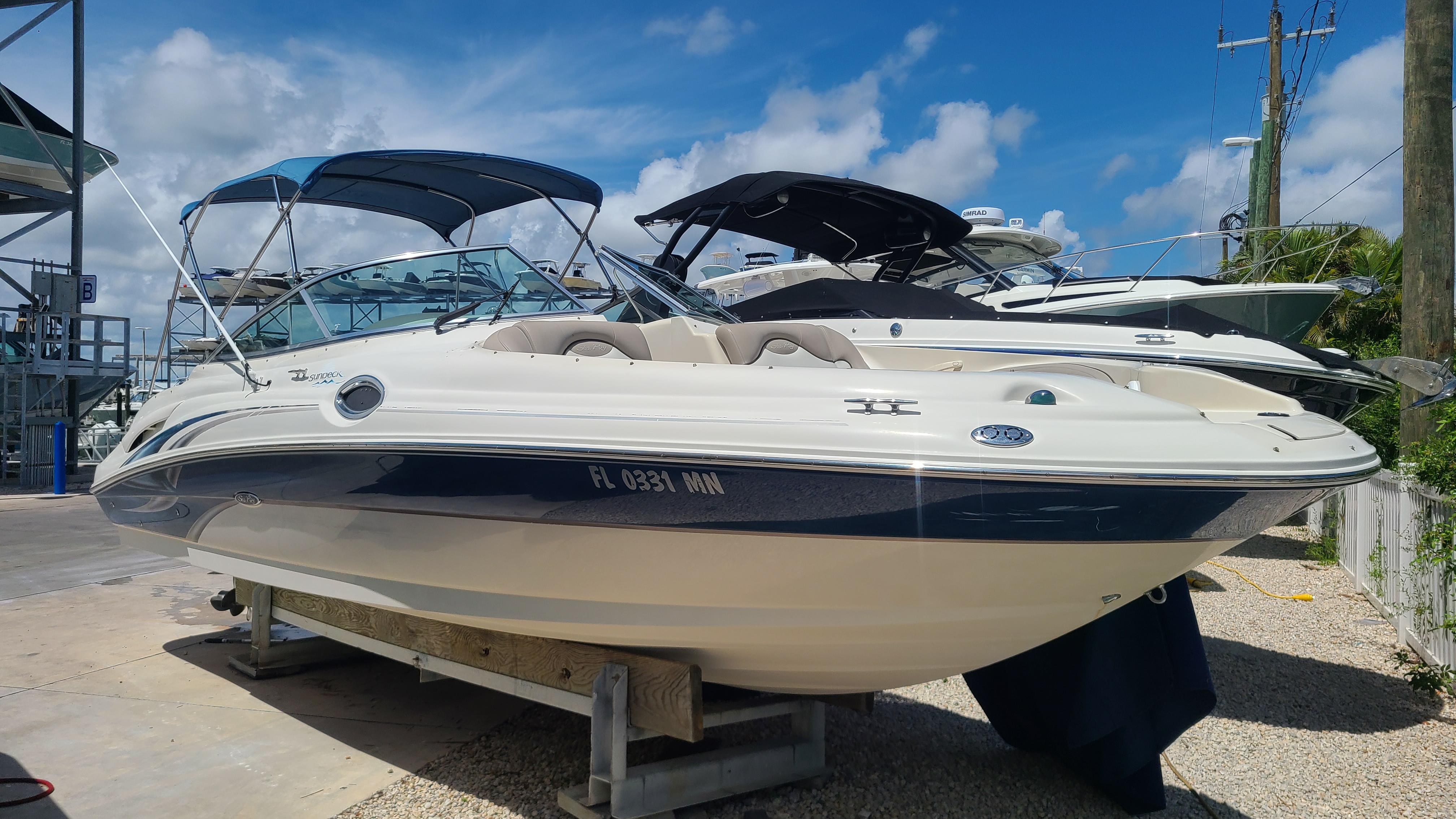 2004 Sea Ray 270 Sundeck